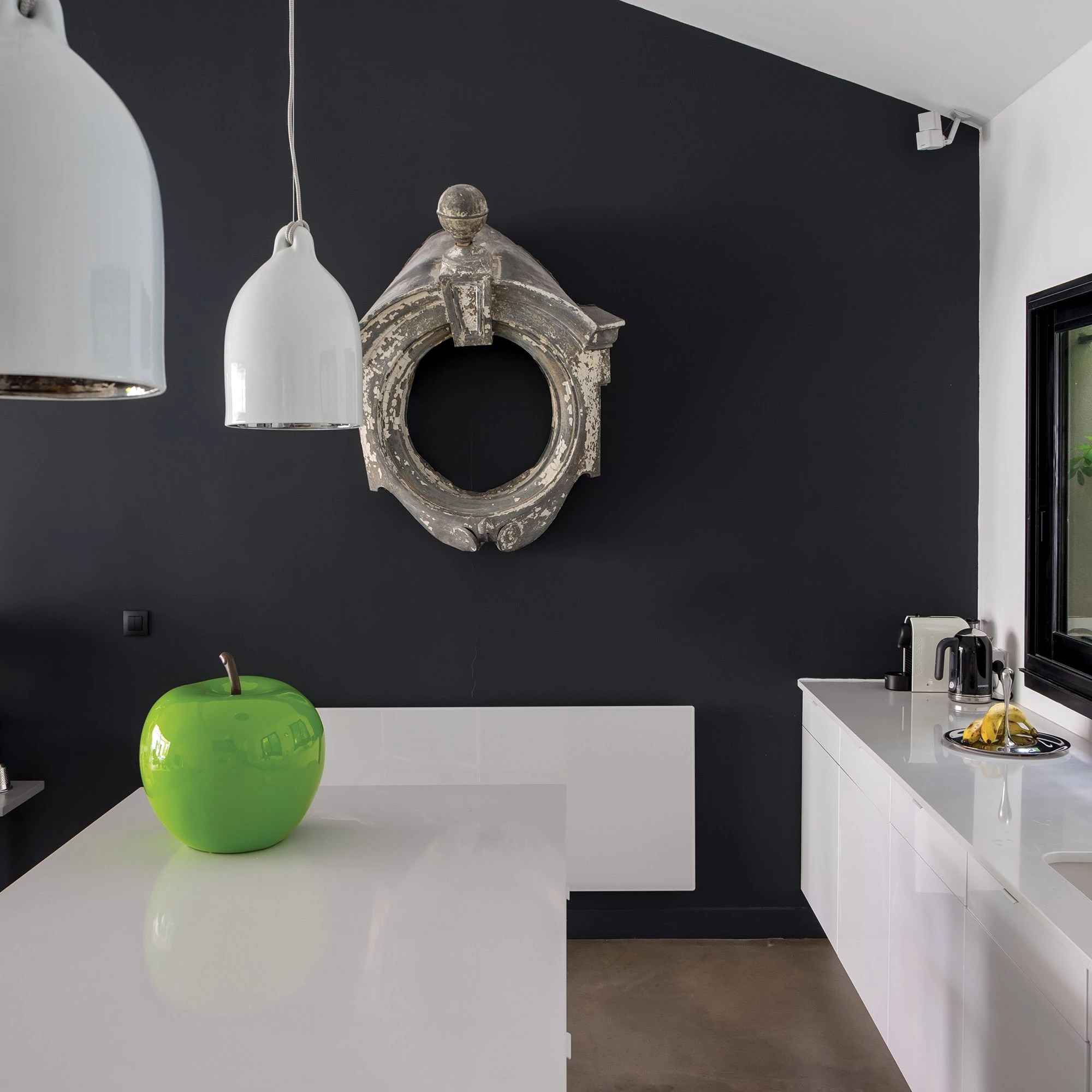 Farrow & Ball Estate Pitch Black No.256 Eggshell Paint, 2.5L Farrow & Ball Estate Pitch Black No.256 Eggshell Paint, 2.5L -Home Paint Store farrow ball estate pitch black no 256 eggshell paint 2 5l5029496755626 02i bq