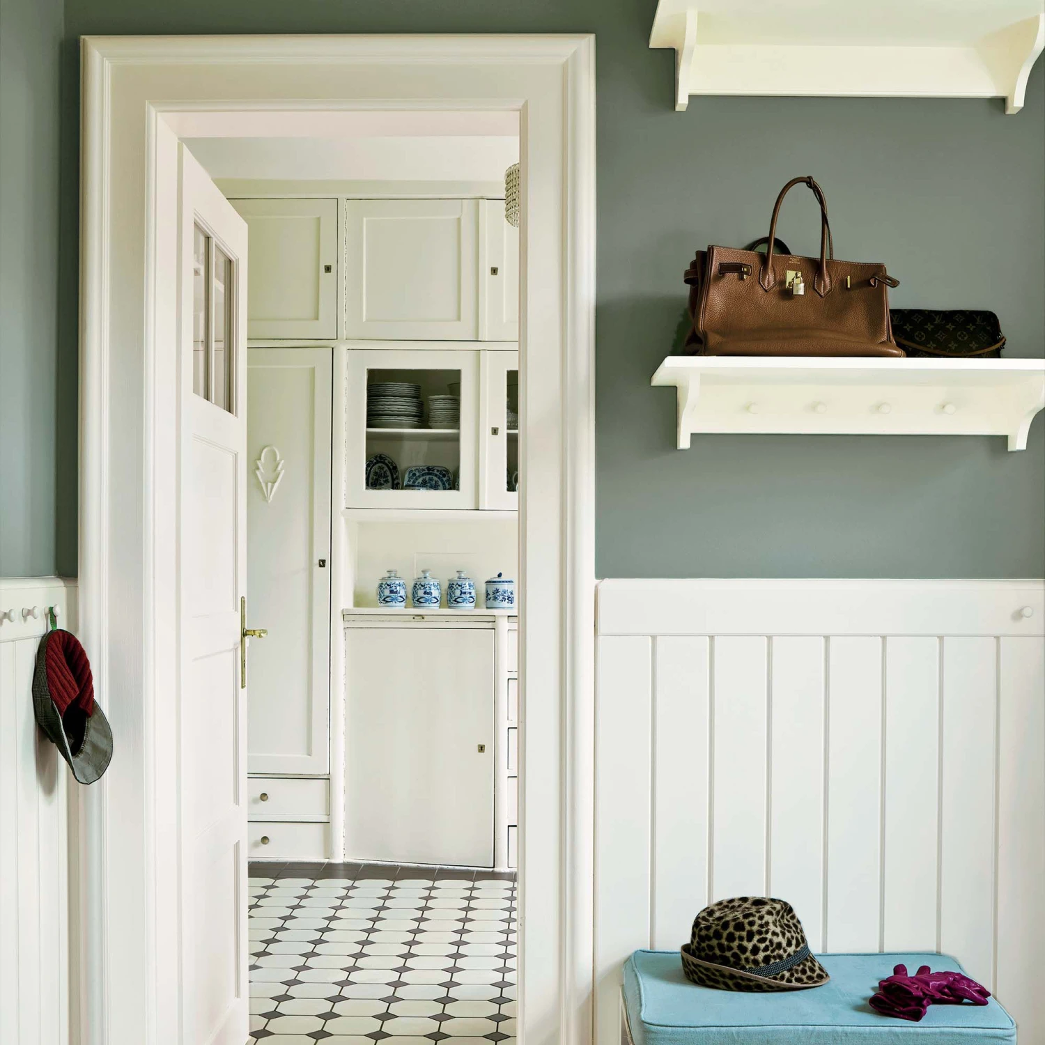 Farrow & Ball Modern Card Room Green No.79 Eggshell Paint, 750ml Farrow & Ball Modern Card Room Green No.79 Eggshell Paint, 750ml -Home Paint Store farrow ball modern card room green no 79 eggshell paint 750ml5051836297794 02i bq