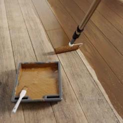 GoodHome Dark Oak Satin Floor Wood Varnish, 2.5L -Home Paint Store goodhome dark oak satin floor wood varnish 2 5l5059340486970 02i