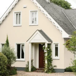 Sandtex Ultra Smooth Magnolia Masonry Paint, 10L -Home Paint Store sandtex ultra smooth magnolia masonry paint 10l5010131460937 01i bq