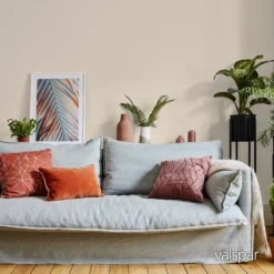 Valspar Trade Contract Magnolia Contract Matt Emulsion Paint, 10L -Home Paint Store valspar trade contract magnolia contract matt emulsion paint 10l5055018165543 02i bq